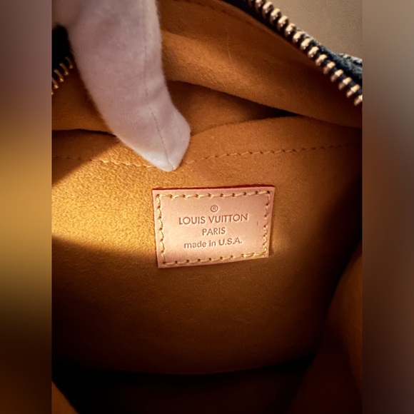 Louis Vuitton BRAND NEW Vintage Monogram Denim Baggy PM Circa 2005 - Picture 13 of 13